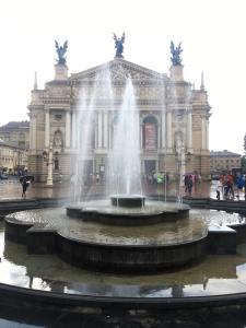 37387641_2349648918386071_804399601619566592_n