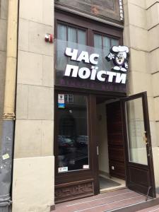 37393441_2350766524940977_5736887761156177920_n